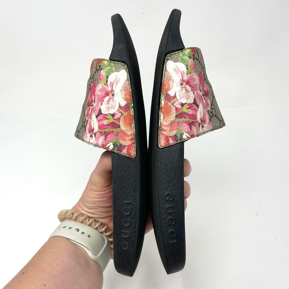 SOLD Gucci GG Blooms Supreme Floral Slide Slip On Sandal EU 36 - Picture 8 of 13